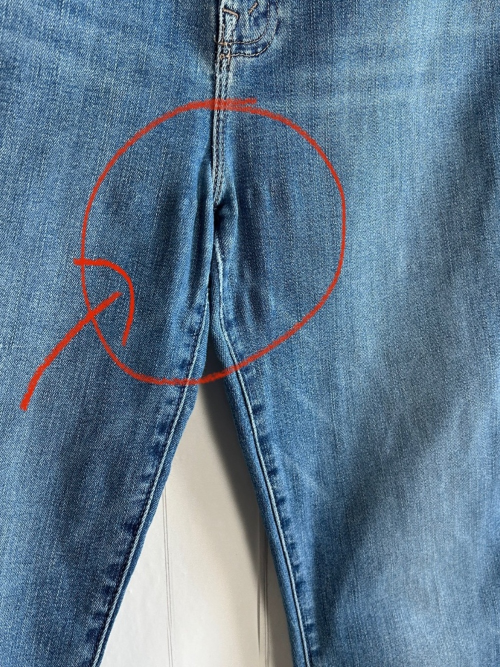 Mother Jeans size 31 Hustler Ankle Fray Healing Jar blue medium wash raw hem - Picture 14 of 16